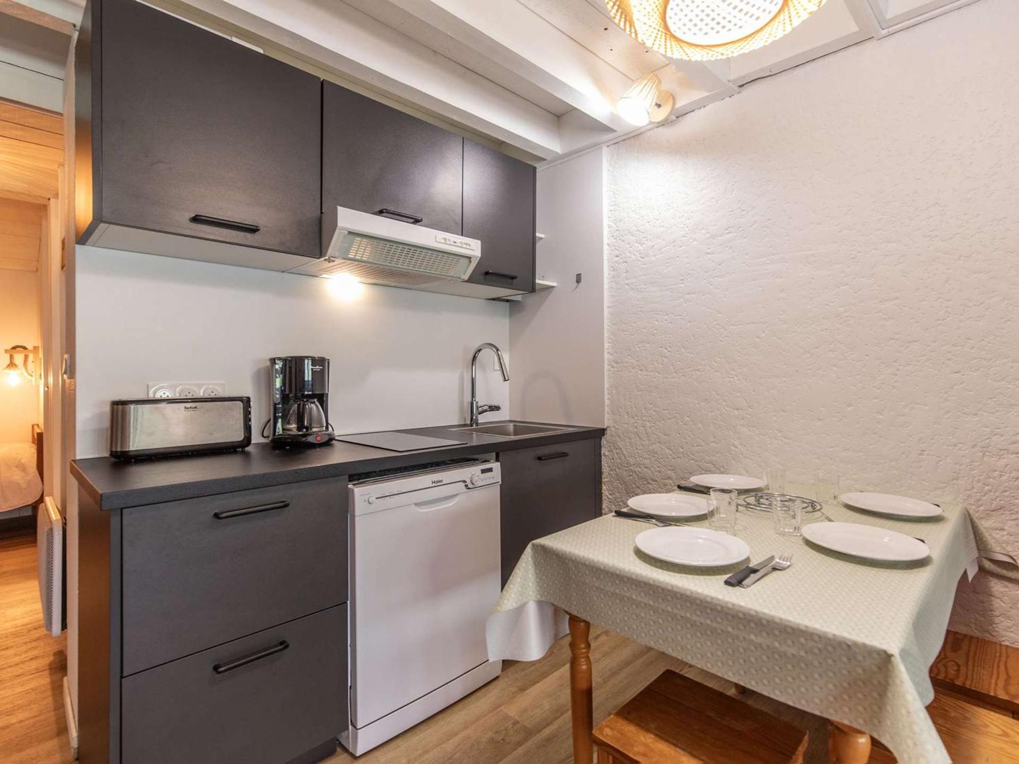 T2 Renove Avec Terrasse, Parking Prive, Local Velos A Cauterets - Fr-1-401-290 Esterno foto